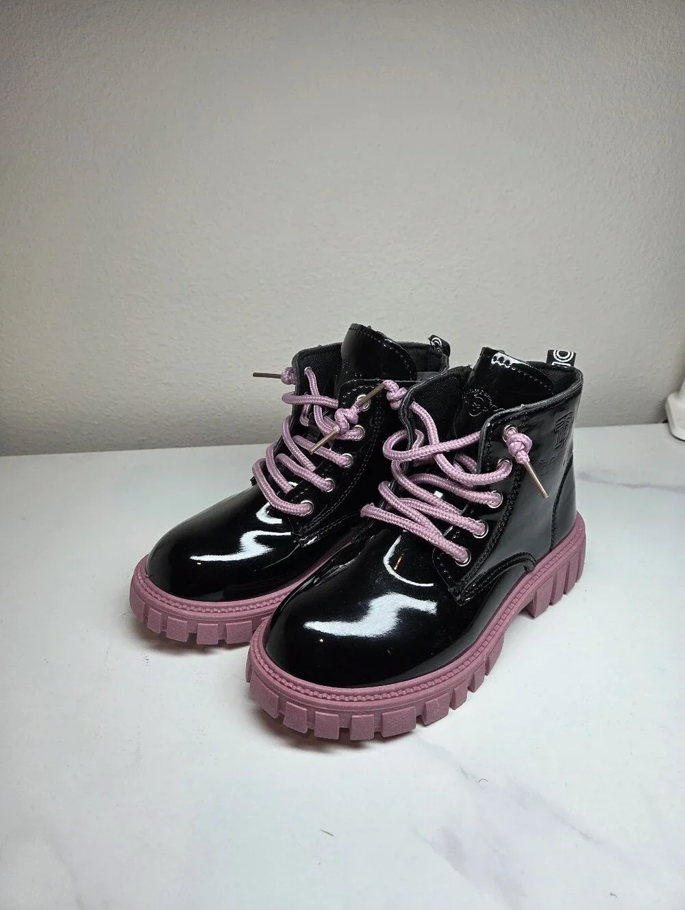 Boutique Kids Black Patent Sport Fashion Combat Boots Pink Lug Sole Size 2 NWOB